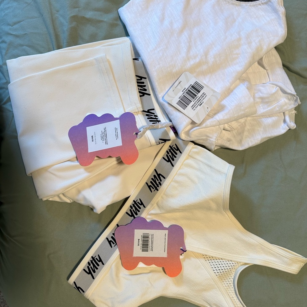 Fabletics 3-pc Outfit Yitty